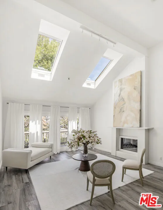 38 Sea Island Drive Newport Beach, CA 92660