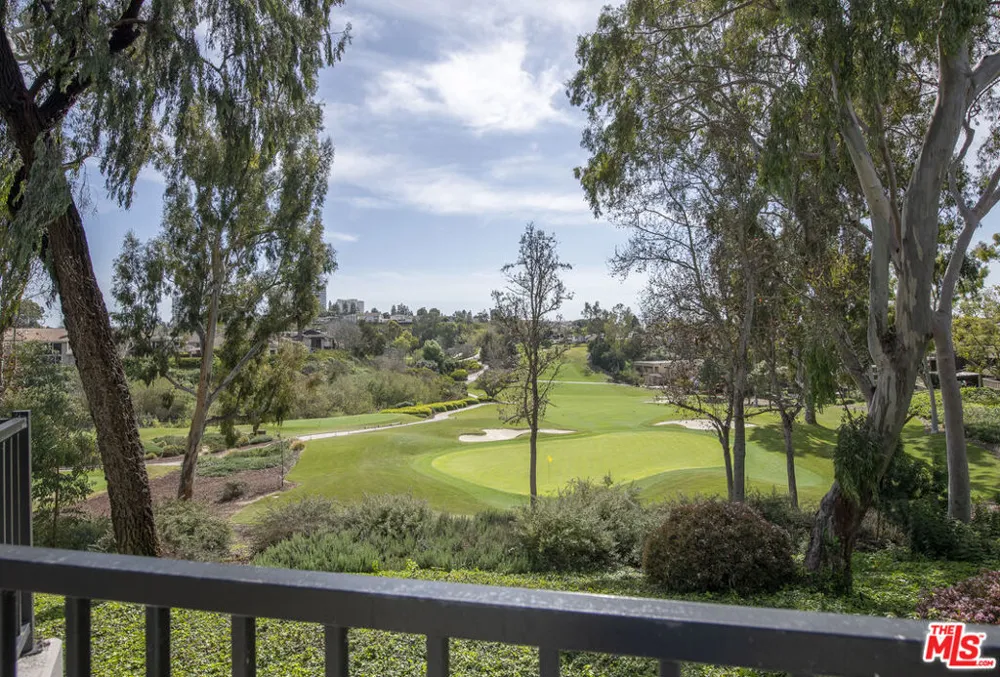 38 Sea Island Drive Newport Beach, CA 92660