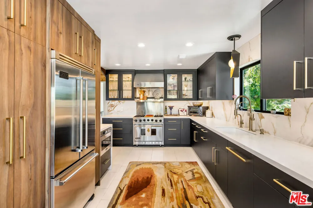 2119 Rockview Terrace Topanga, CA 90290