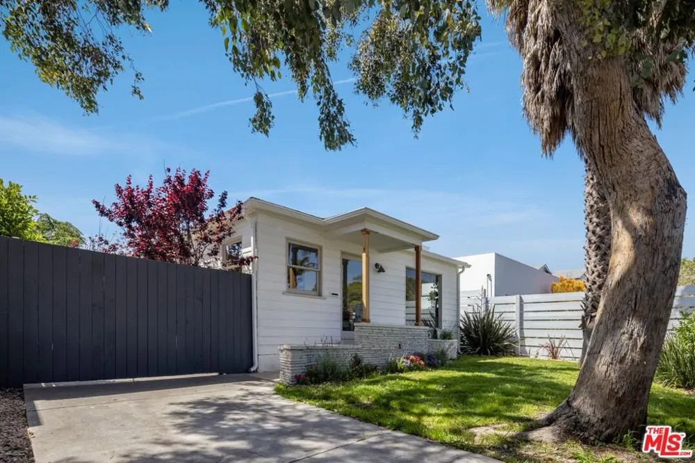 935 Indiana Avenue Venice, CA 90291