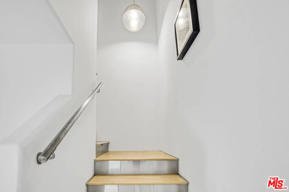 1929 Curson Place Los Angeles, CA 90046