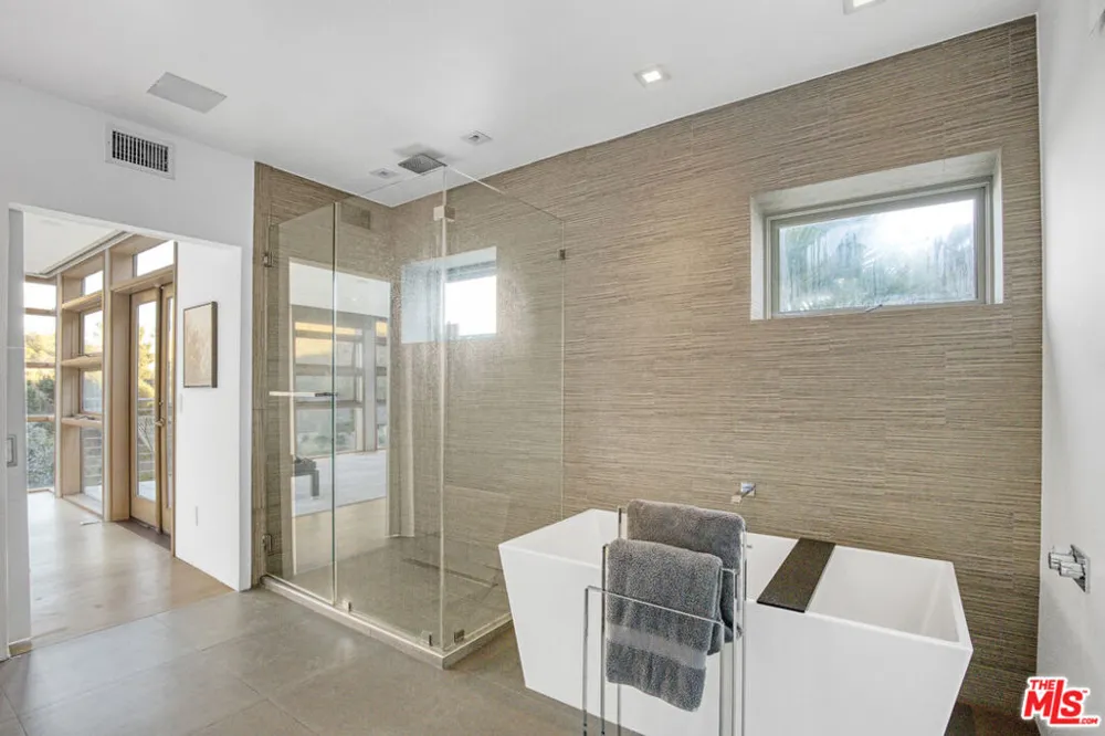 1929 Curson Place Los Angeles, CA 90046