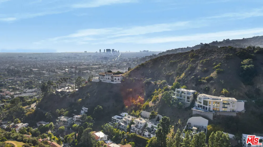 1929 Curson Place Los Angeles, CA 90046
