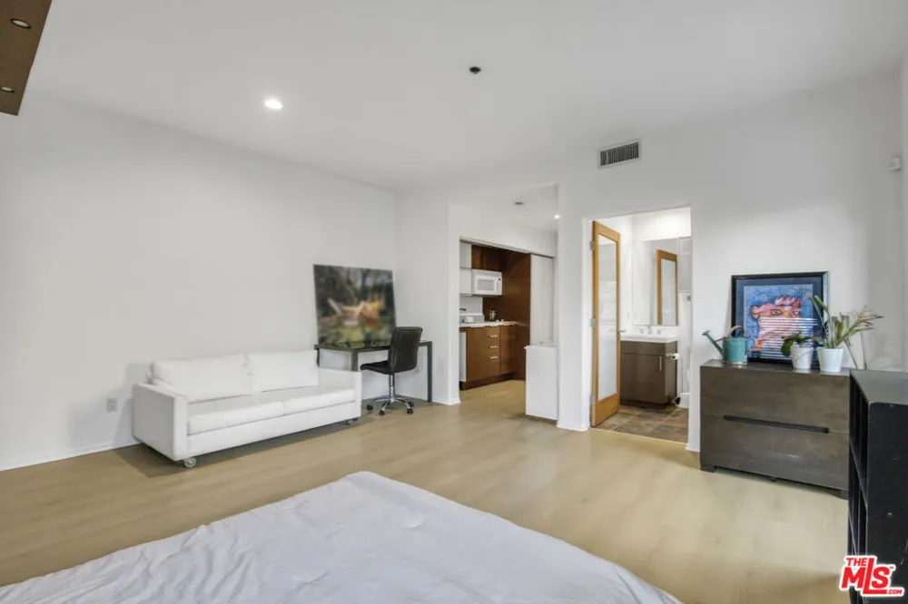 1929 Curson Place Los Angeles, CA 90046