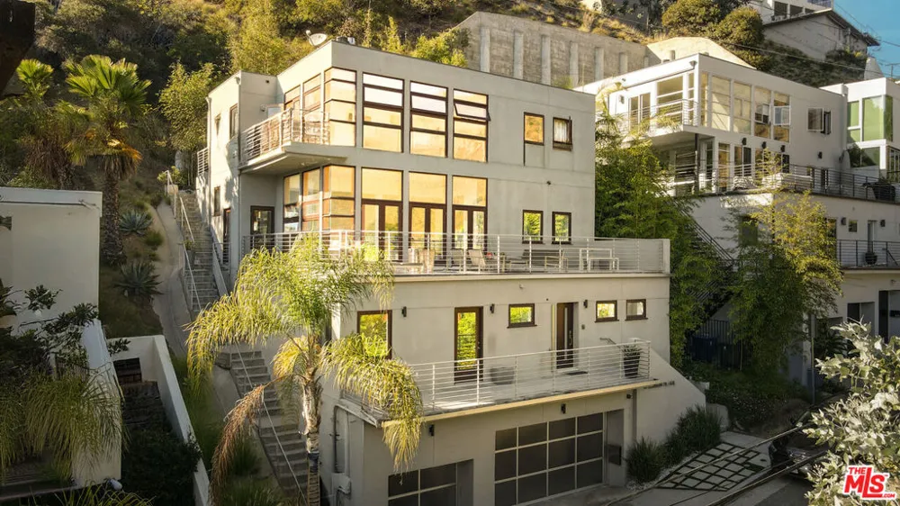 1929 Curson Place Los Angeles, CA 90046