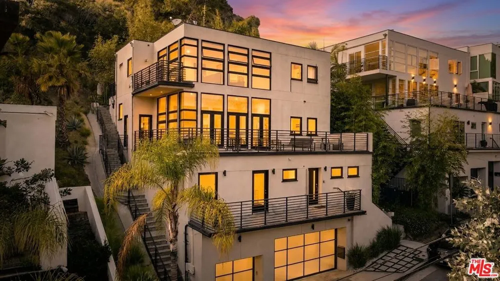 1929 Curson Place Los Angeles, CA 90046