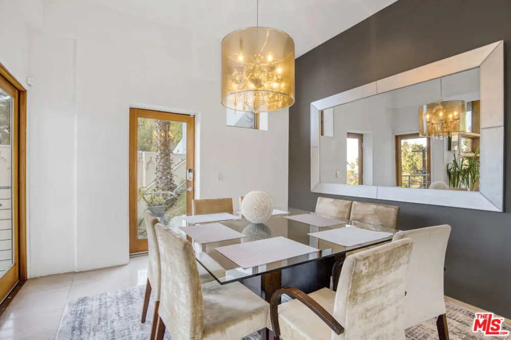 1929 Curson Place Los Angeles, CA 90046