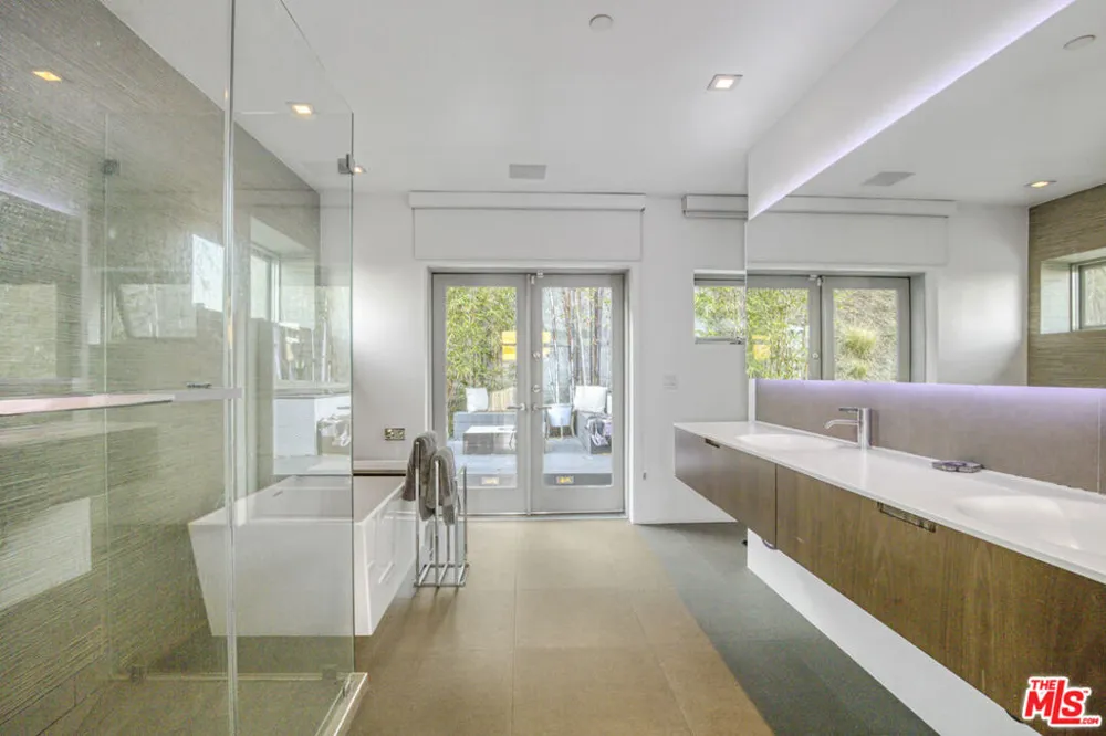 1929 Curson Place Los Angeles, CA 90046