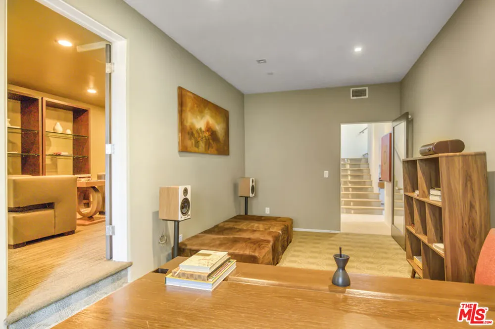 1929 Curson Place Los Angeles, CA 90046