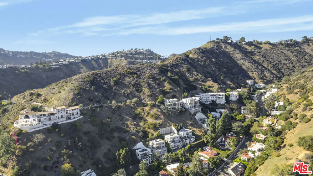 1929 Curson Place Los Angeles, CA 90046