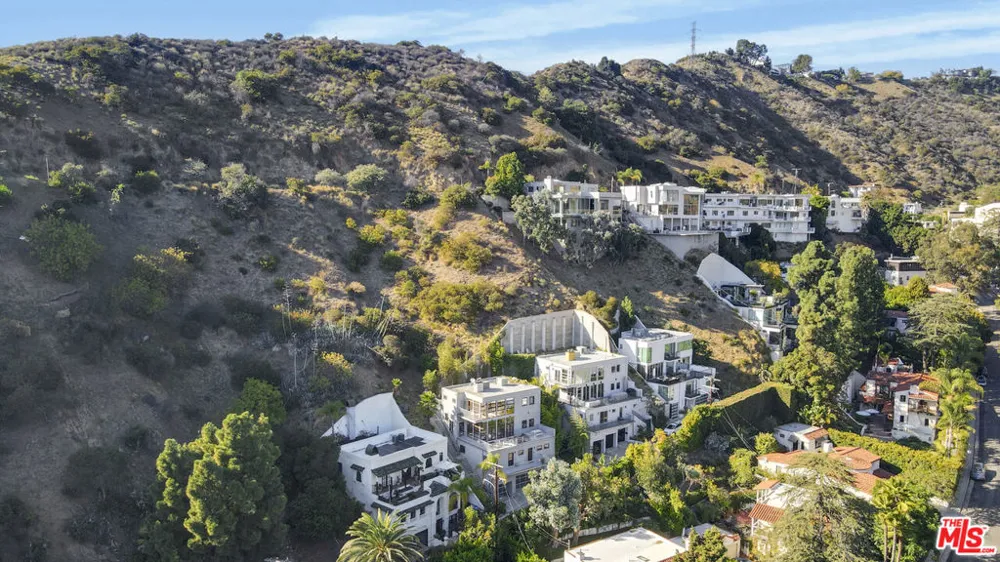 1929 Curson Place Los Angeles, CA 90046