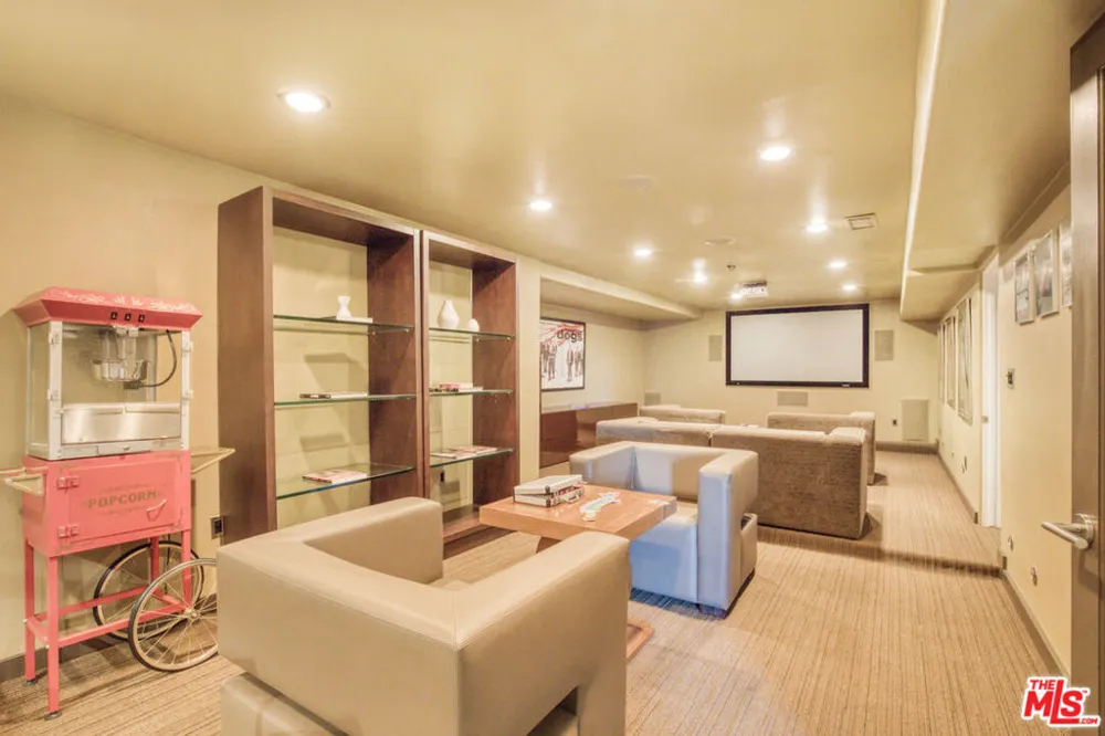 1929 Curson Place Los Angeles, CA 90046