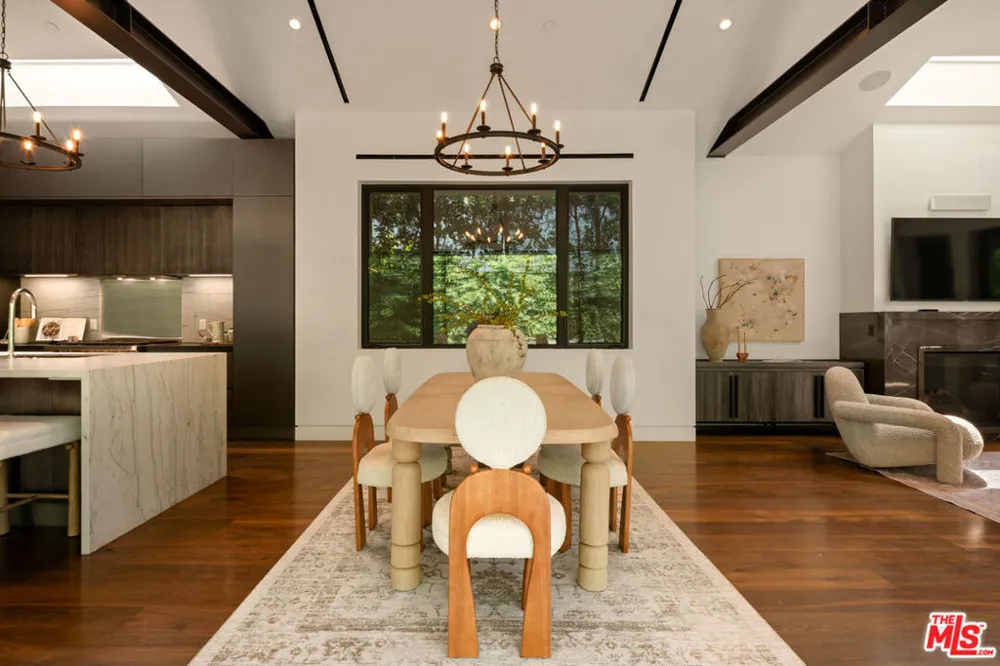 527 Norwich Drive West Hollywood, CA 90048
