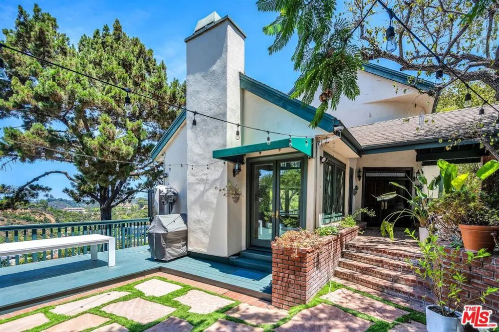 Address Not Shown Los Angeles, CA 90210
