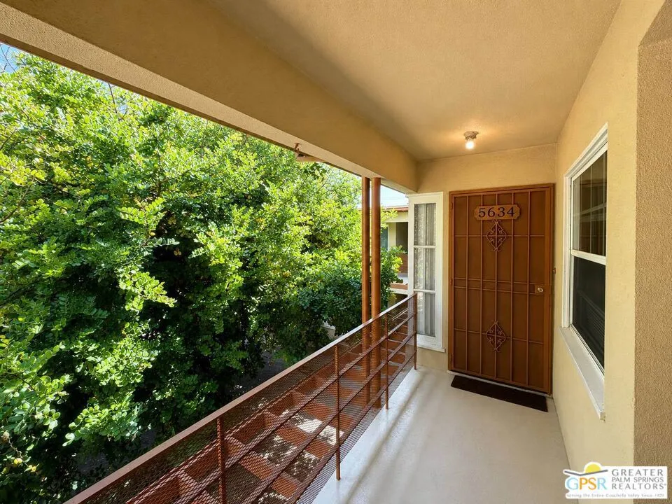 5634 Clemson Street Los Angeles, CA 90016