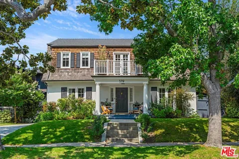 379 Ridgewood Place
