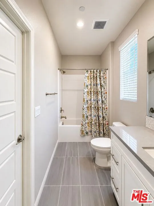 751 Daniel Freeman Circle Inglewood, CA 90301
