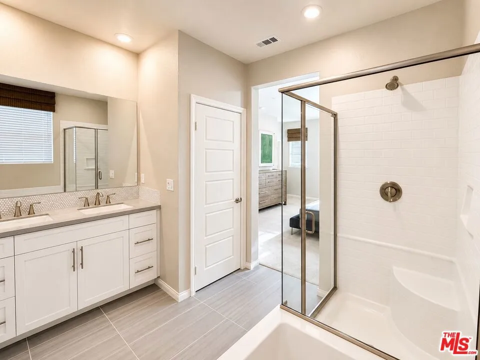 751 Daniel Freeman Circle Inglewood, CA 90301