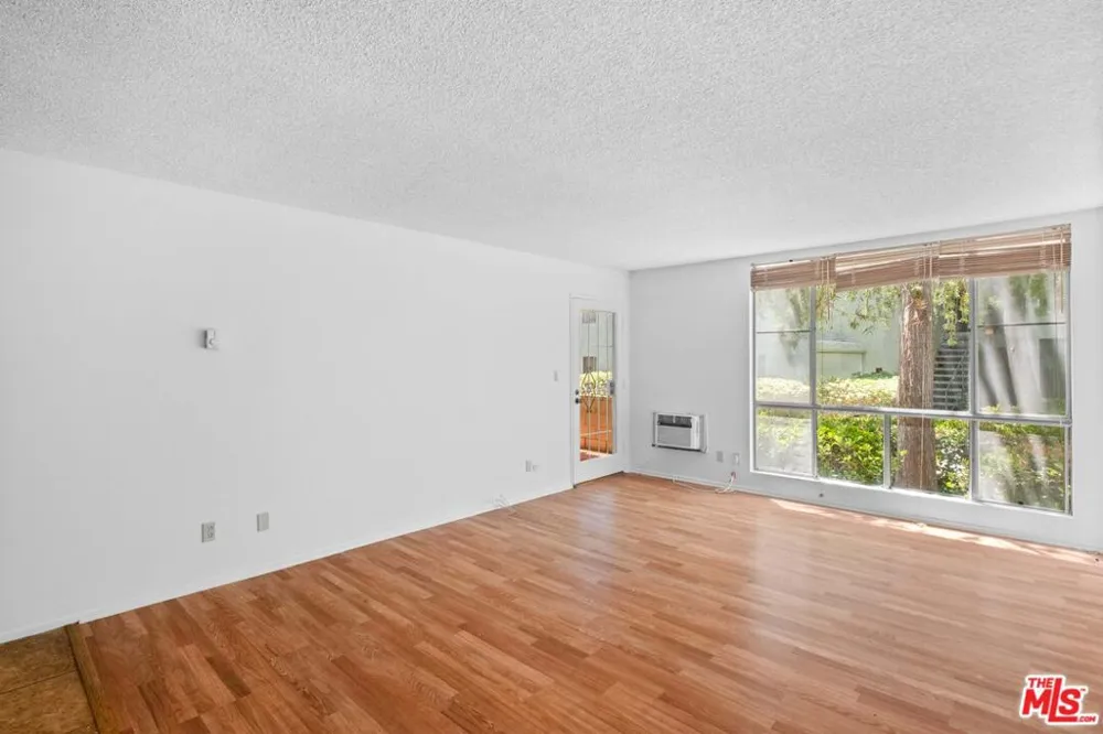 4900 Overland Avenue #183 Culver City, CA 90230