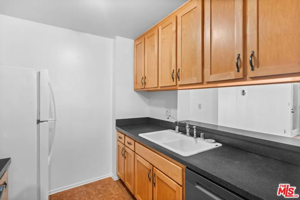 4900 Overland Avenue #183 Culver City, CA 90230