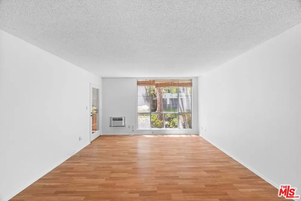 4900 Overland Avenue #183 Culver City, CA 90230