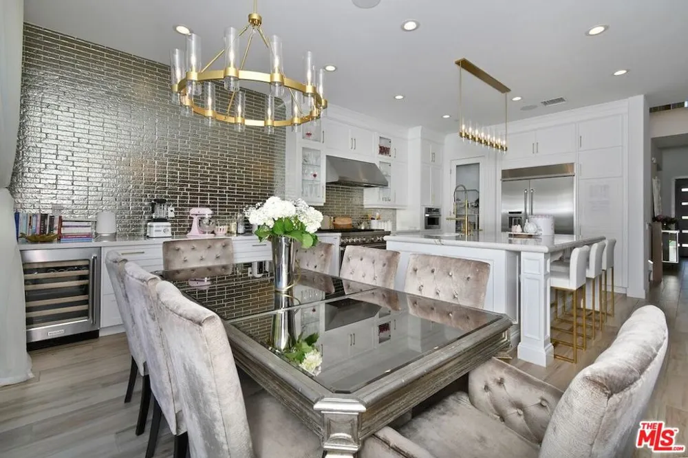 20779 W Liana Court Porter Ranch, CA 91326