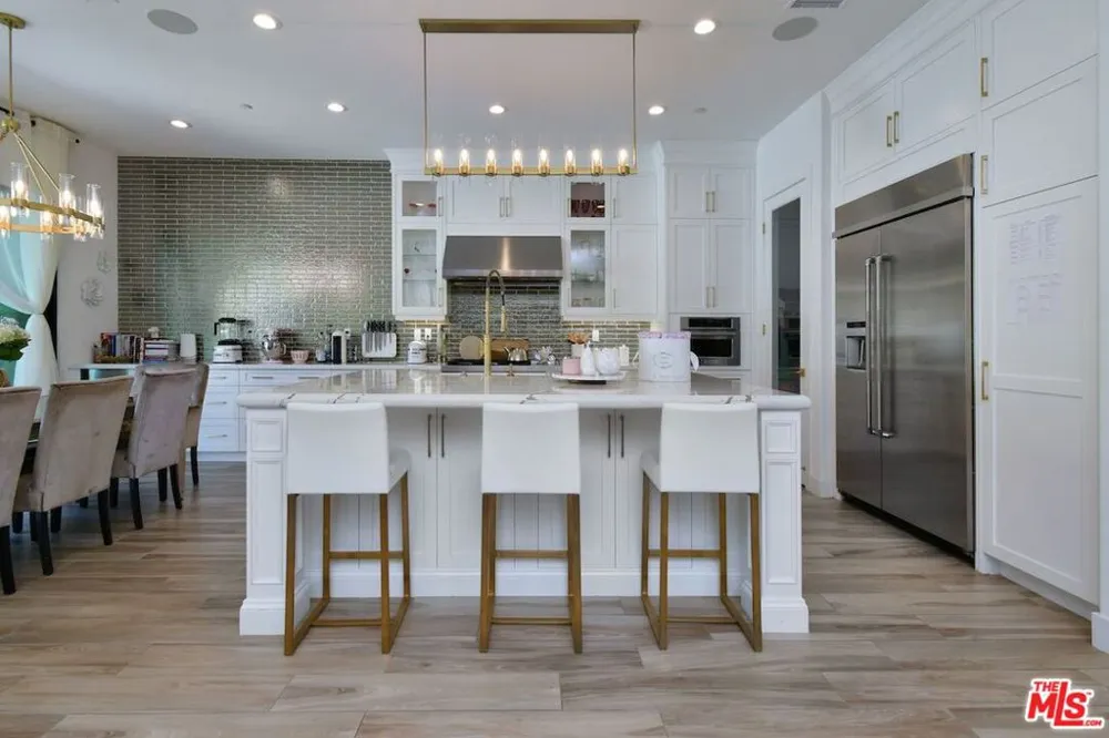20779 W Liana Court Porter Ranch, CA 91326