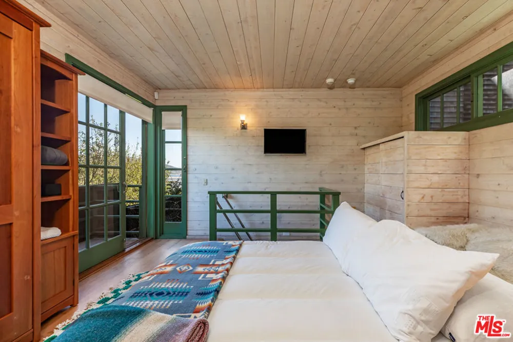 23441 Malibu Colony Road Malibu, CA 90265