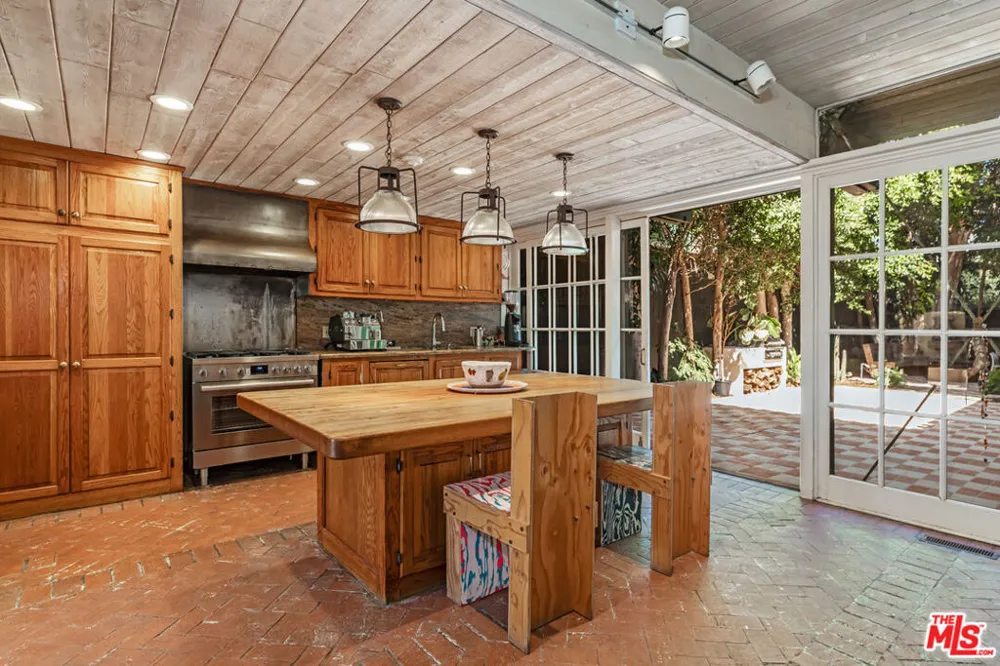 23441 Malibu Colony Road Malibu, CA 90265