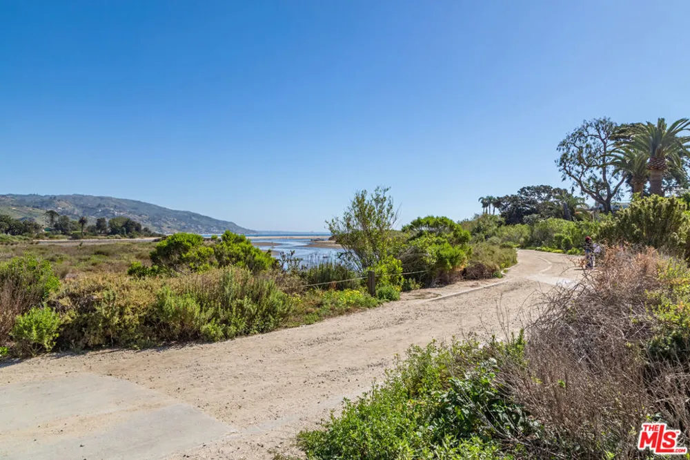 23441 Malibu Colony Road Malibu, CA 90265