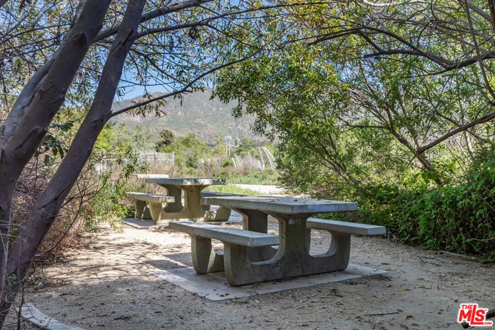 23441 Malibu Colony Road Malibu, CA 90265