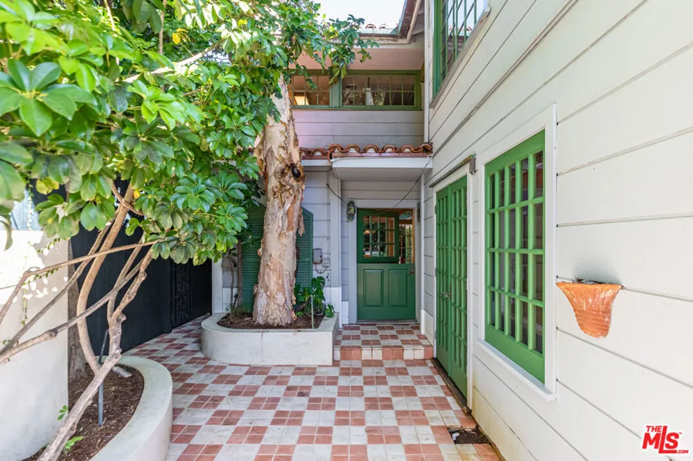 23441 Malibu Colony Road Malibu, CA 90265