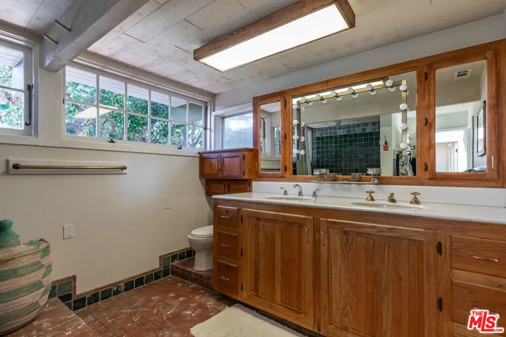 23441 Malibu Colony Road Malibu, CA 90265