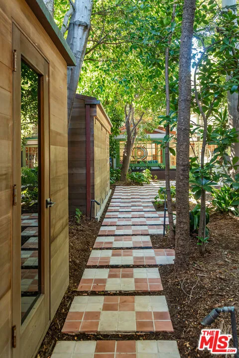23441 Malibu Colony Road Malibu, CA 90265