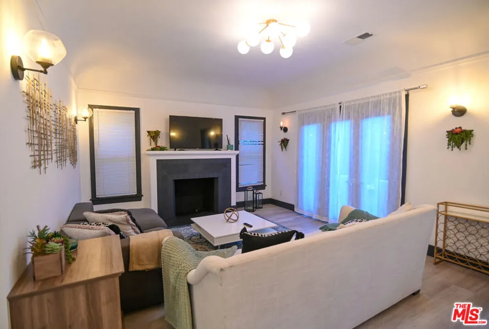 1019 Orange Grove Avenue West Hollywood, CA 90046