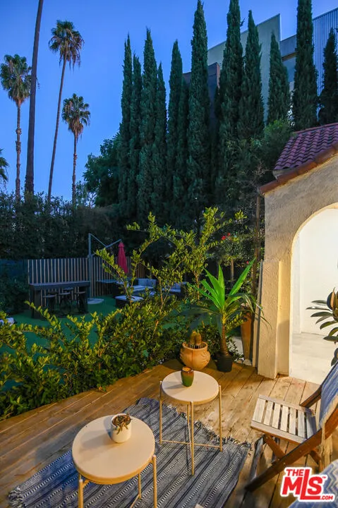 1019 Orange Grove Avenue West Hollywood, CA 90046