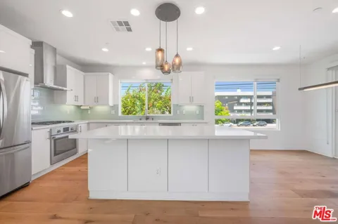 4320 Eagle Rock Boulevard #1