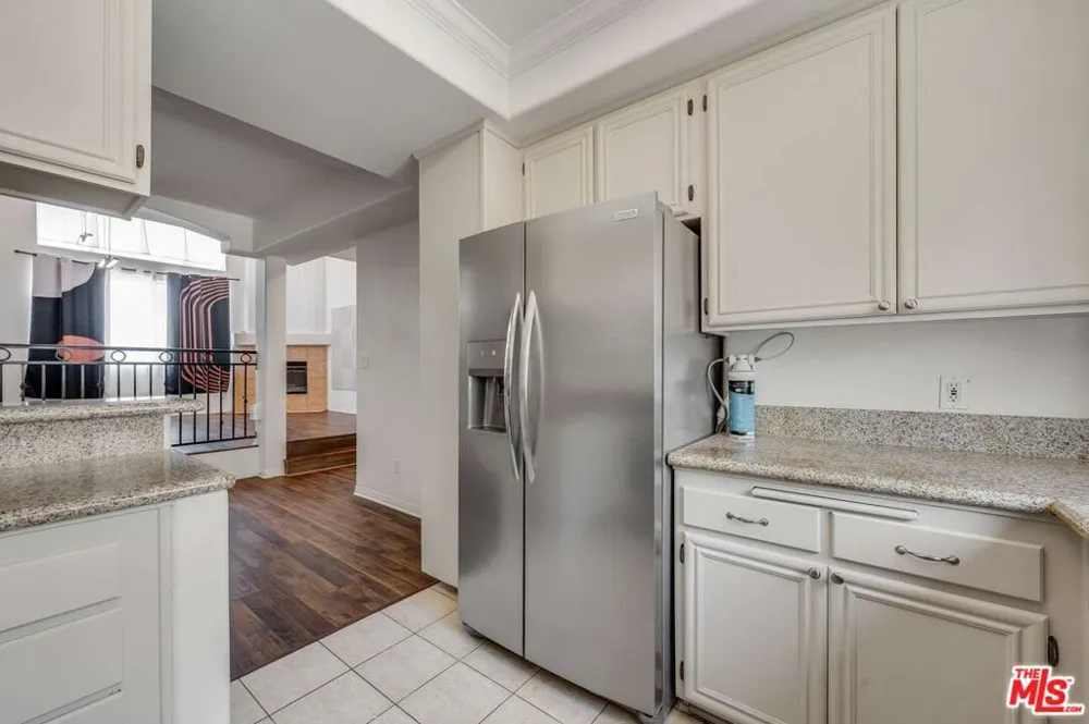 10924 Bloomfield Street #7 Los Angeles, CA 91602