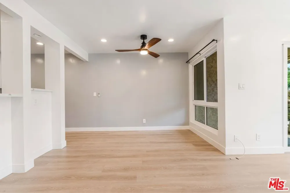 6275 Canterbury Drive #210 Culver City, CA 90230