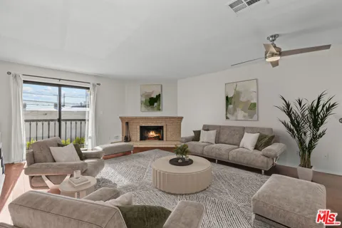 2480 Penmar Avenue #2