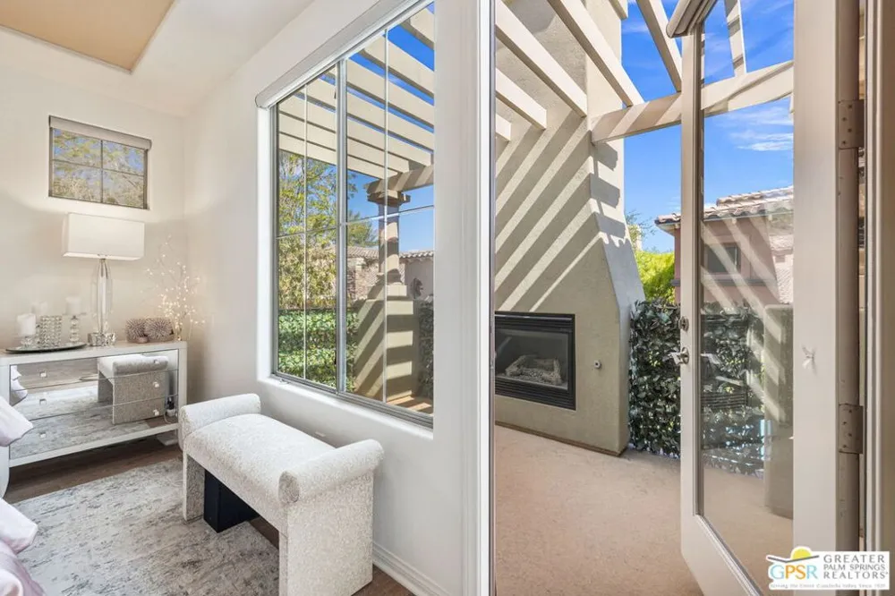 3246 Via Giorna Palm Desert, CA 92260