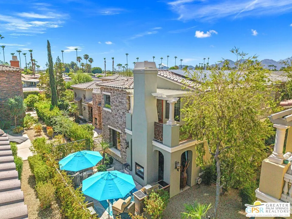 3246 Via Giorna Palm Desert, CA 92260