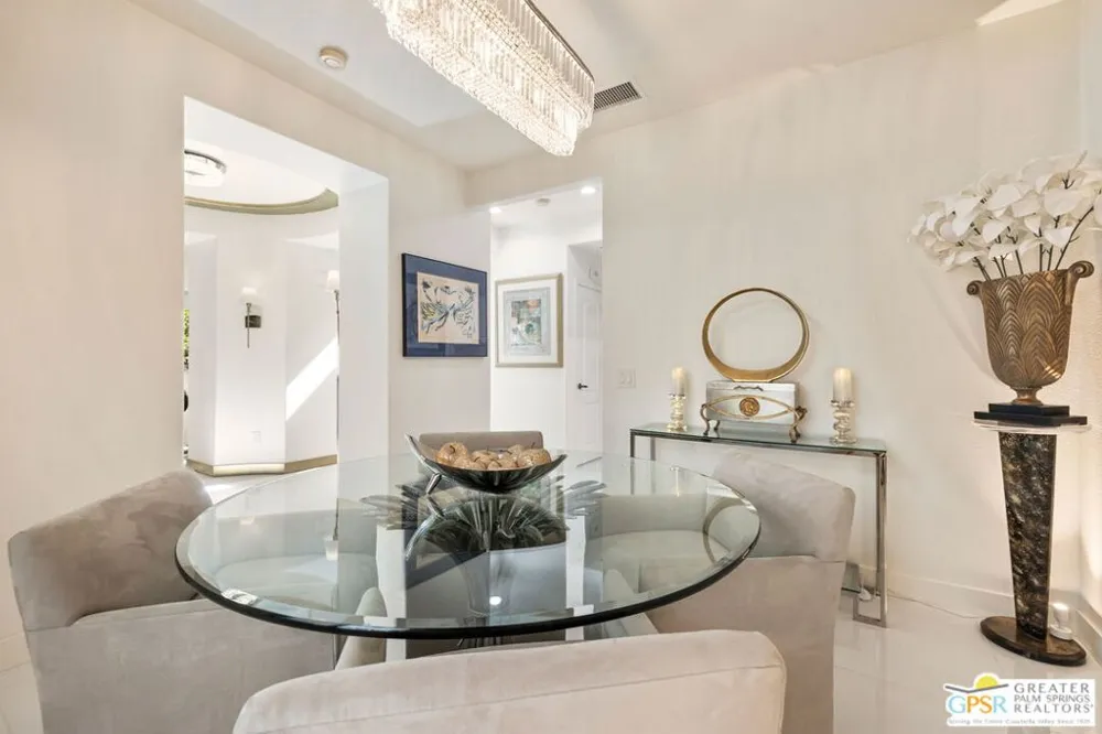 3246 Via Giorna Palm Desert, CA 92260