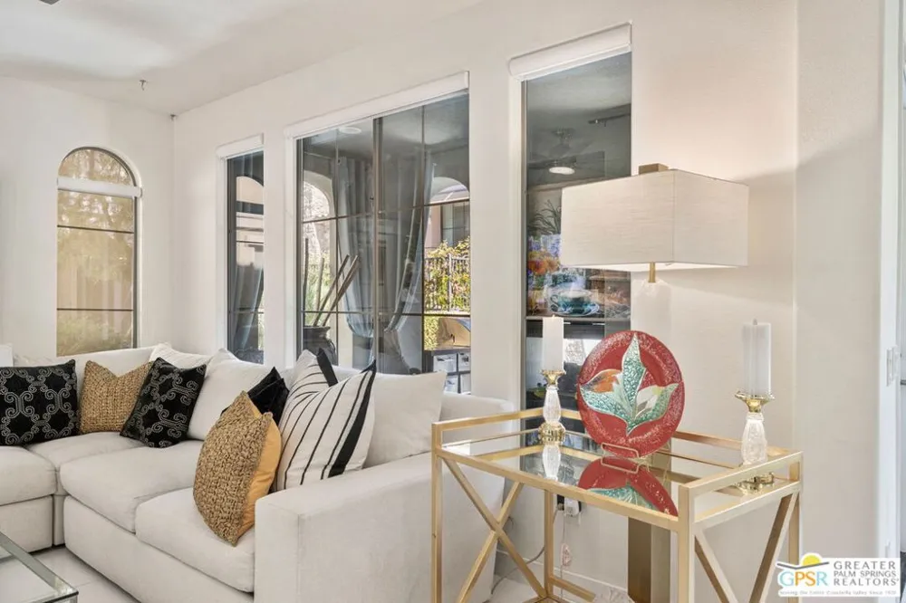 3246 Via Giorna Palm Desert, CA 92260