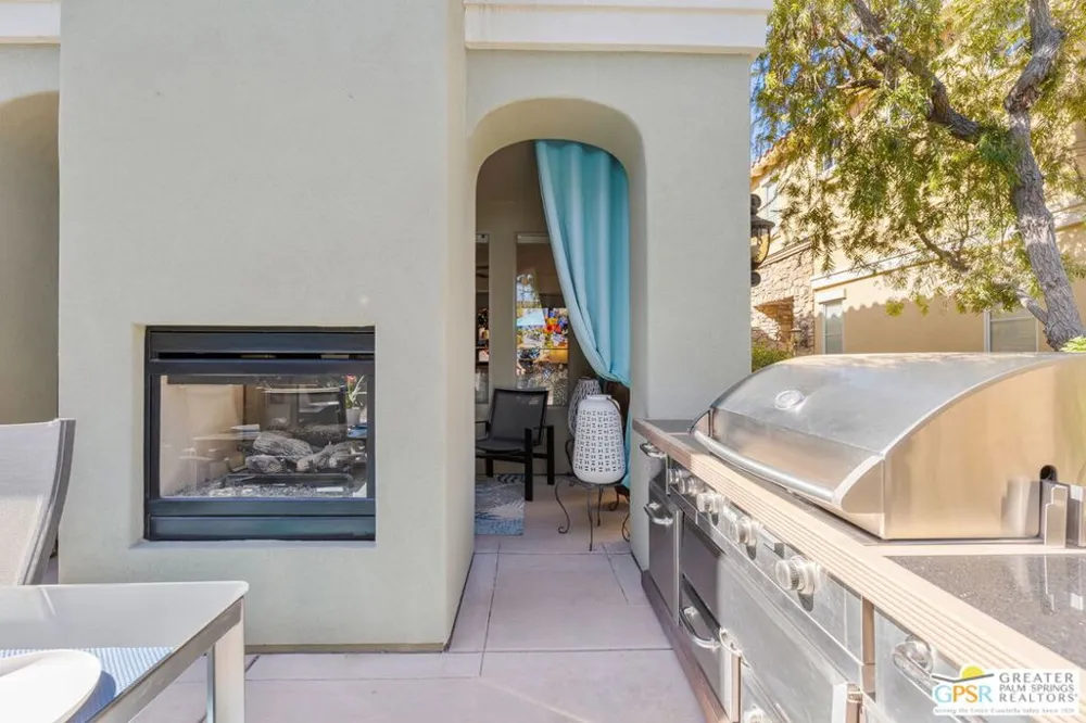 3246 Via Giorna Palm Desert, CA 92260