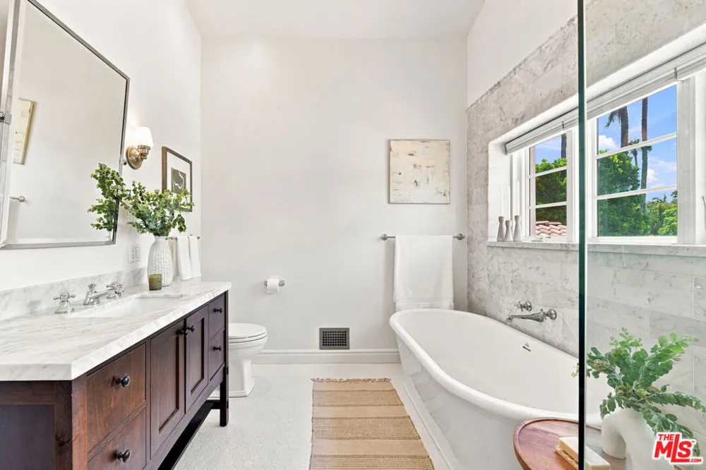 2900 Clune Avenue Los Angeles, CA 90291