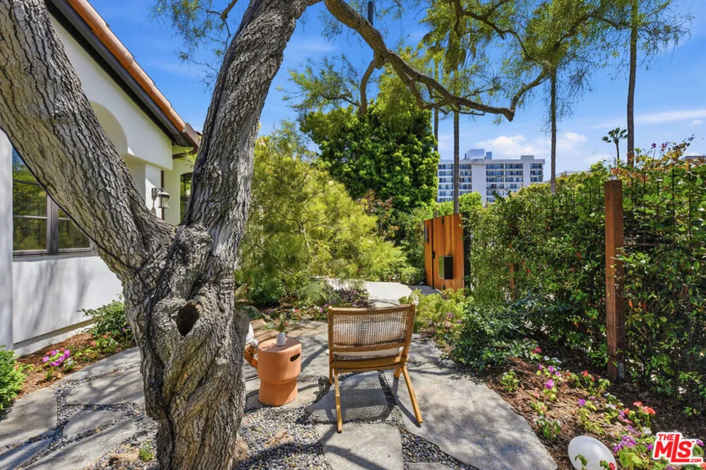 2900 Clune Avenue Los Angeles, CA 90291