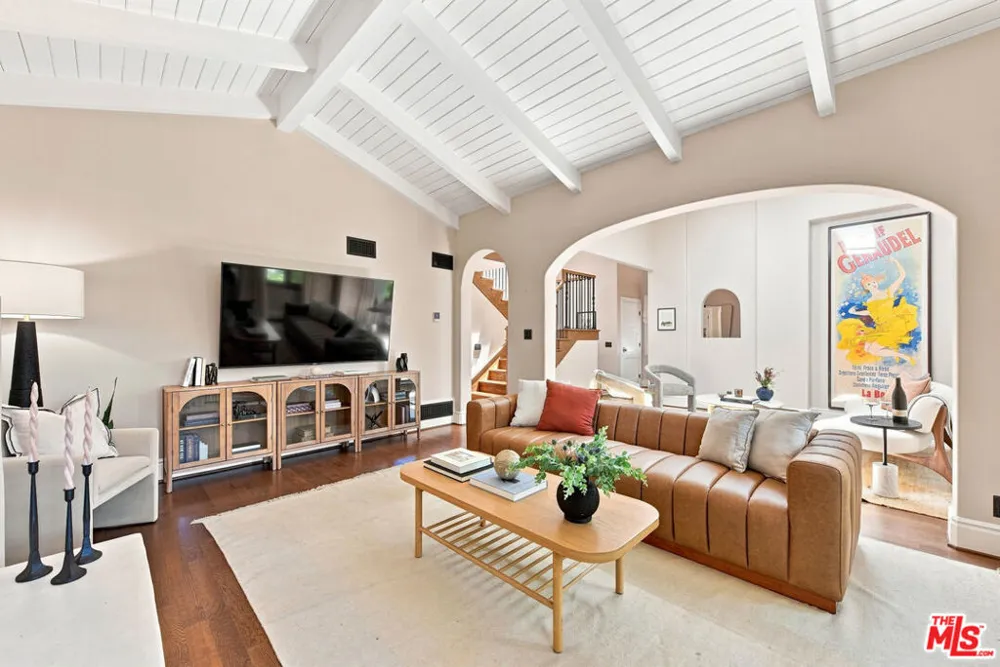 2900 Clune Avenue Los Angeles, CA 90291