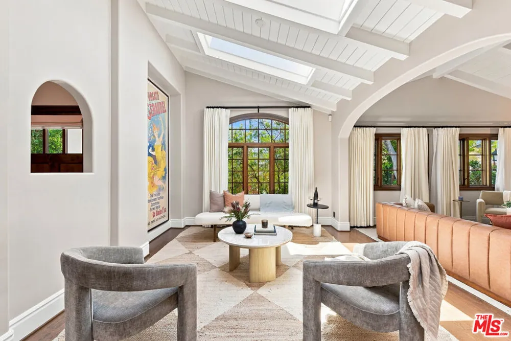 2900 Clune Avenue Los Angeles, CA 90291