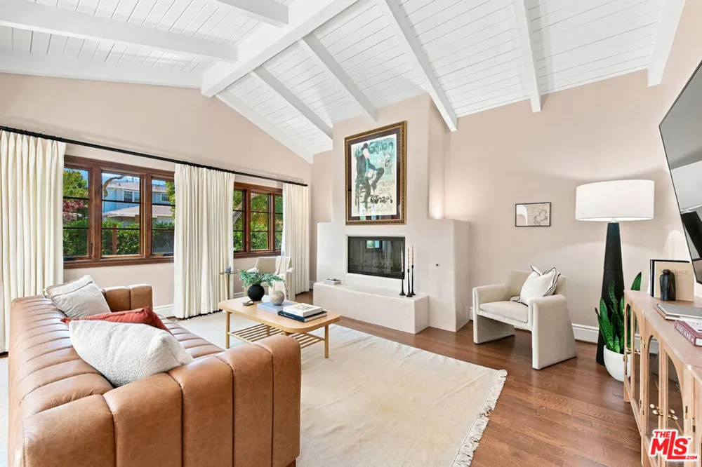 2900 Clune Avenue Los Angeles, CA 90291